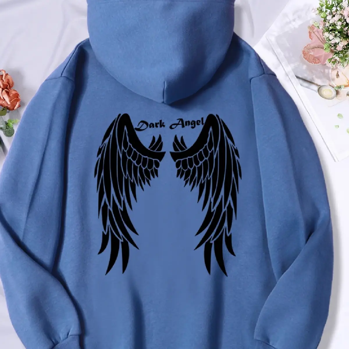 Sweat Atnt Paris Sweat à Capuche Avec Ailes D'Ange Dans Le Dos (1)